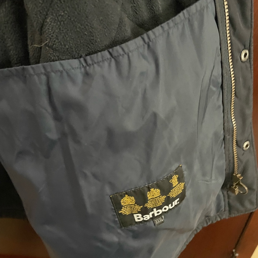 Barbour Quilted Black Jacket - Picture 2 of 6